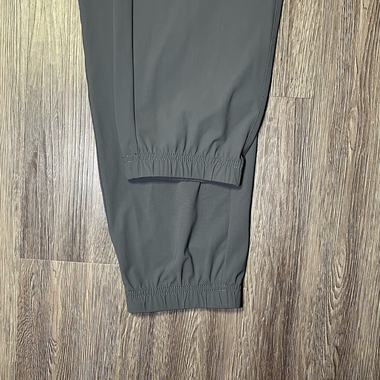 Unrl In-Flex Jogger Iii Men's Medium Graphite Gray Stretch Performance Euc — image 6 of 8